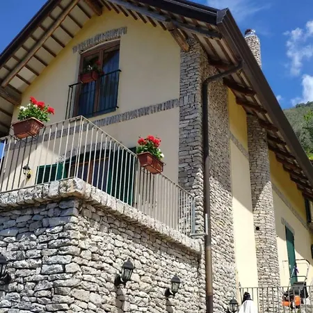 Relais Buona Stella לינה וארוחת בוקר פימונטה